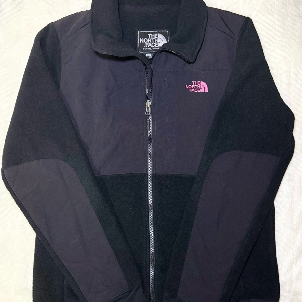 The North Face Women’s Black Fleece Jacket Pink Ribbon Edition